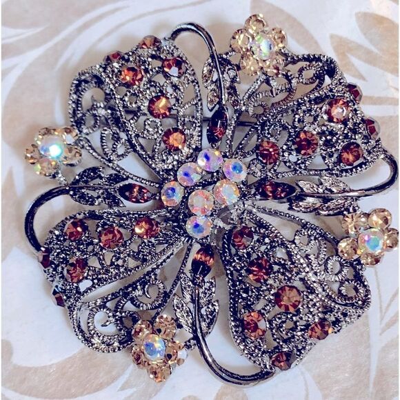 Multicolor Aurora Borealis Wreath Brooch w/ Flowers & Filigree 1.5” Gorgeous - Picture 1 of 4